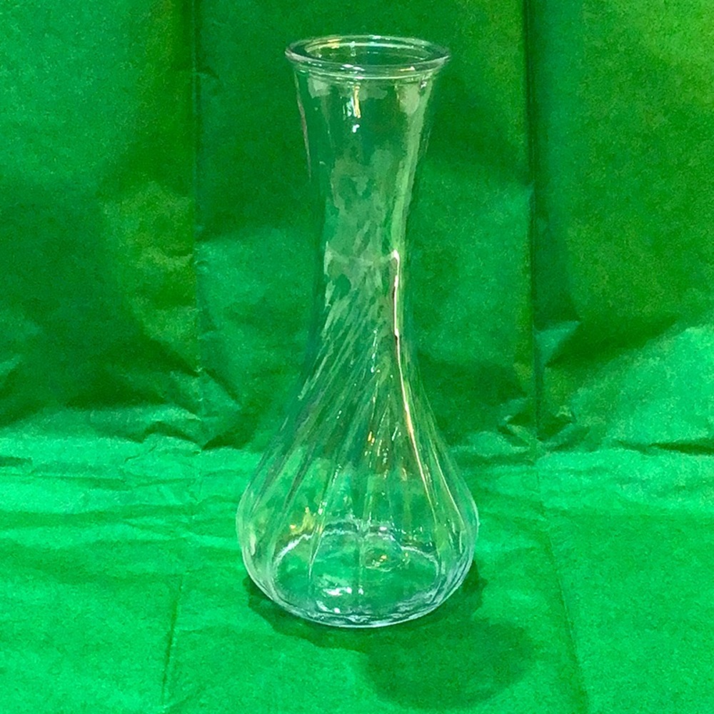 6” Hoosier Glass swirl vase pattern 4064
